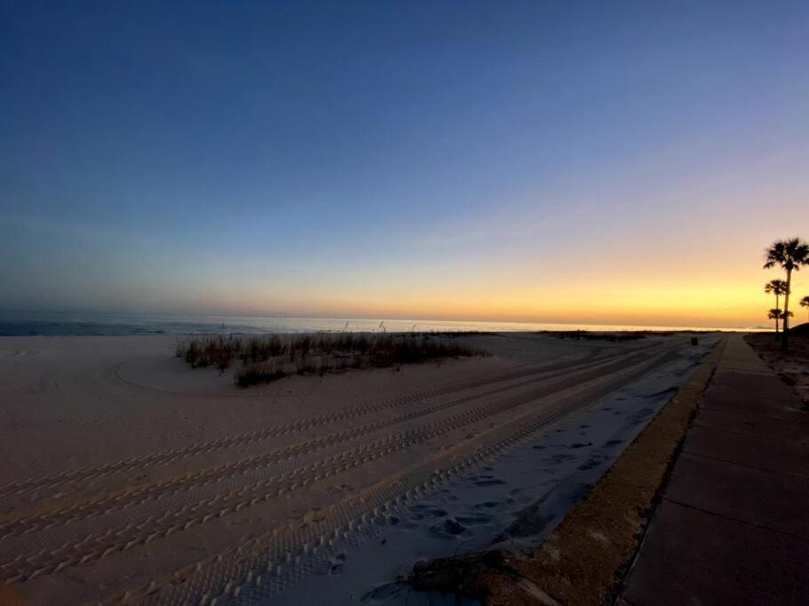 White Sand Getaway Steps From Beach Gulfport Eksteriør bilde