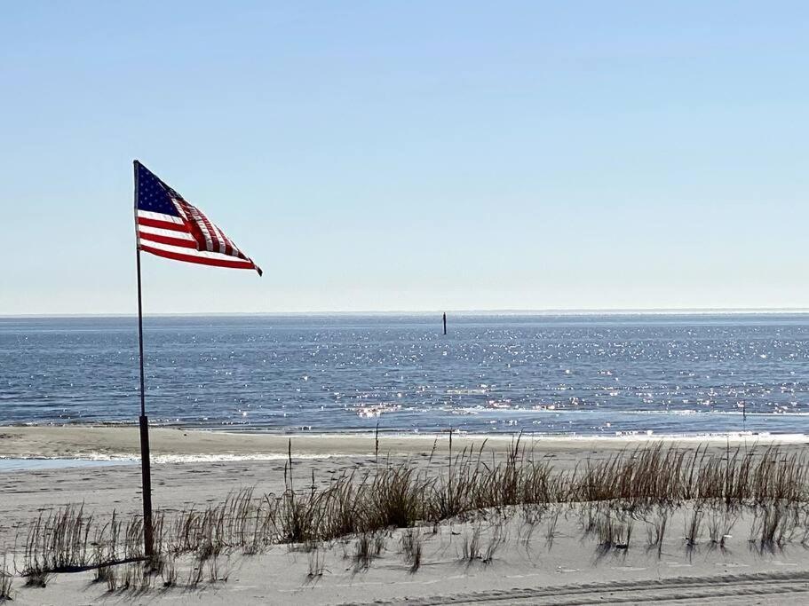 White Sand Getaway Steps From Beach Gulfport Eksteriør bilde